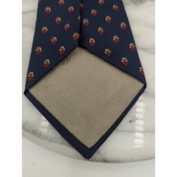 Vintage Christian Dior Neck Tie All Silk Blue Red Floral Made in the USA Work - Picture 3 of 6
